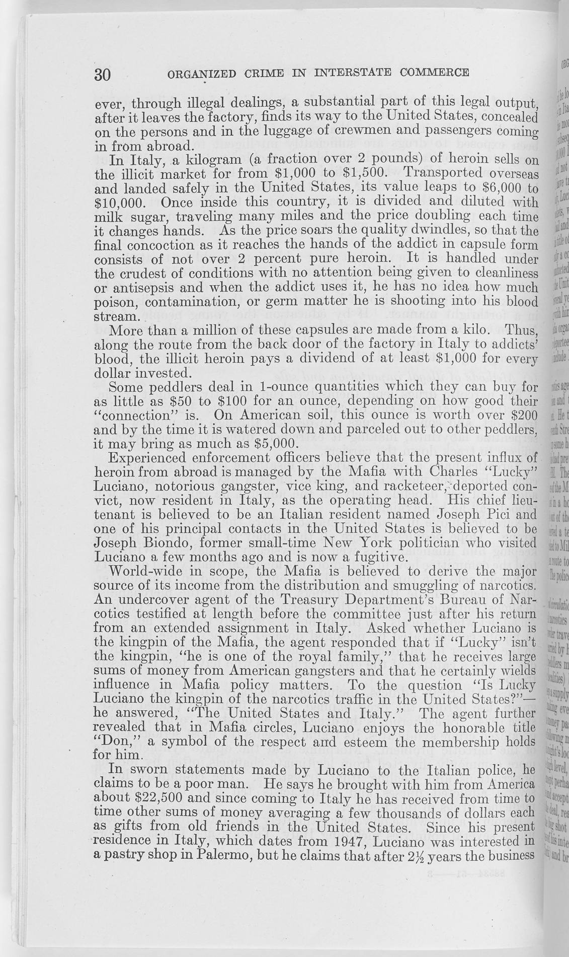 Printed page 30 of the Kefauver Committee's Final Report, headed Organized Crime in Interstate Commerce, with paragraphs on heroin prices, on enforcement officers' belief about Charles Lucky Luciano, and on Luciano's sworn statements to the Italian police.