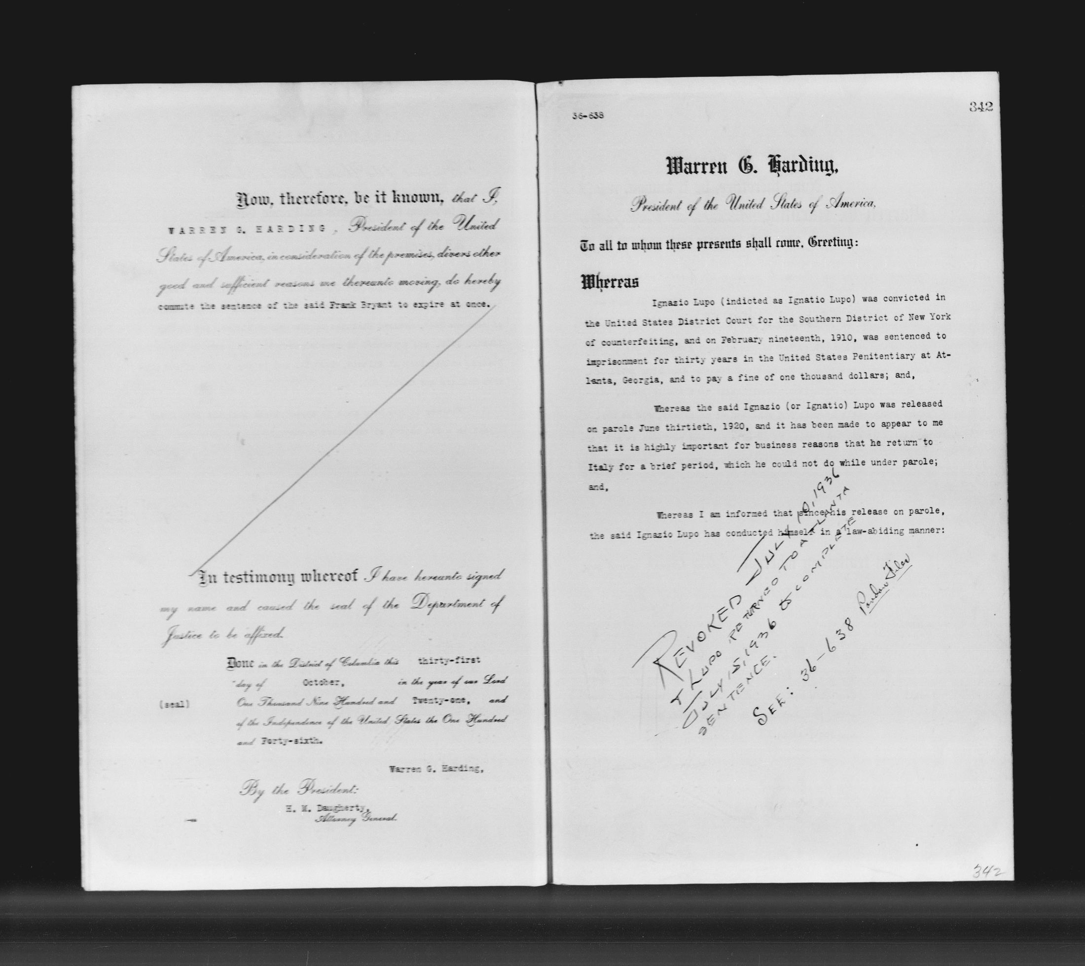 Microfilm spread of a bound pardon-warrant volume: on the right, page 342, warrant 36-638 headed 'Warren G. Harding, President of the United States of America', with a handwritten note 'Revoked Jul 10 1936' written diagonally across it.